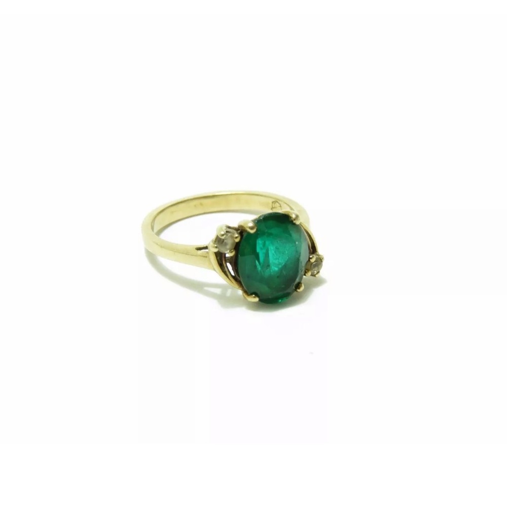 ♥️10K yellow gold emerald ring with cz accents♥️ - Picture 7 of 12